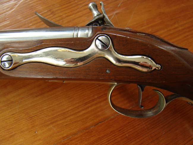 A fine Colonial Williamsburg Revolutionary War "Style" Heavy Dragoon Flintlock pistol — image 5